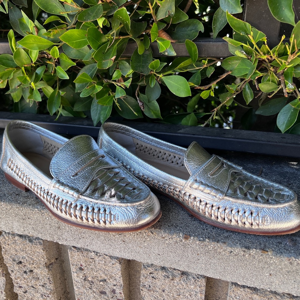 Veronica Beard Women's Penny Woven Metallic Leather Loafer - excellent condition